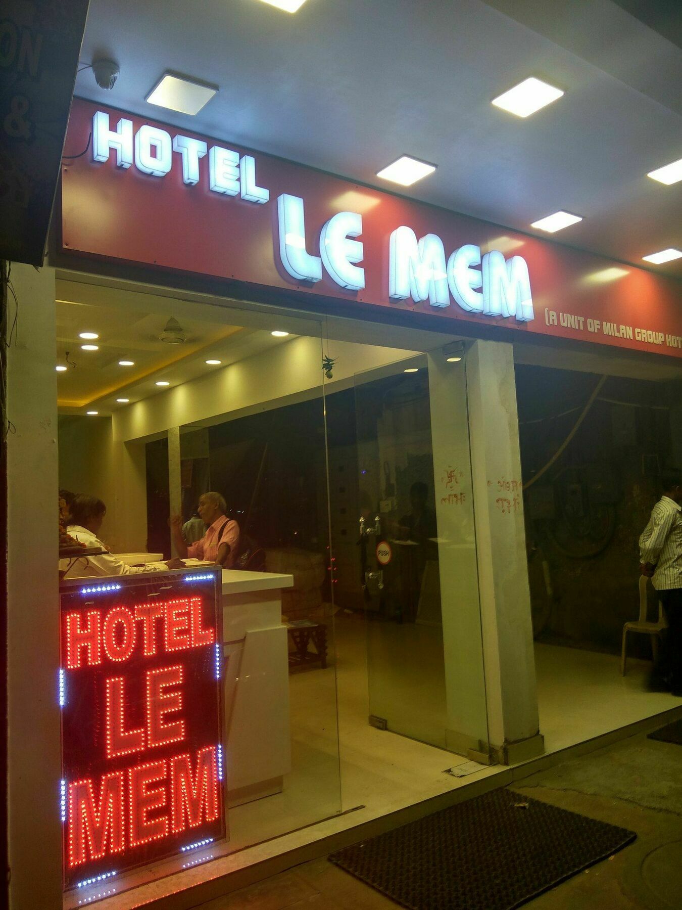 Hotel Le Mem Delhi  Ngoại thất bức ảnh